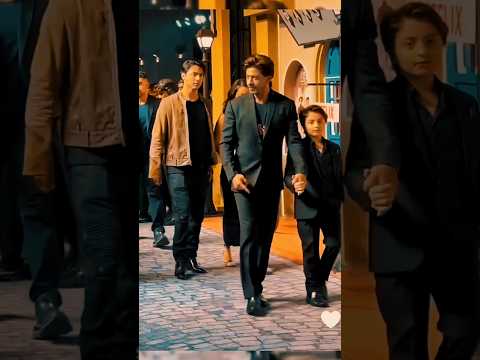 Badshah o Badshah | Shahrukh Khan Full Family Photo | SRK Gauri Aryan Suhana AbRam Together ❤️‍🔥