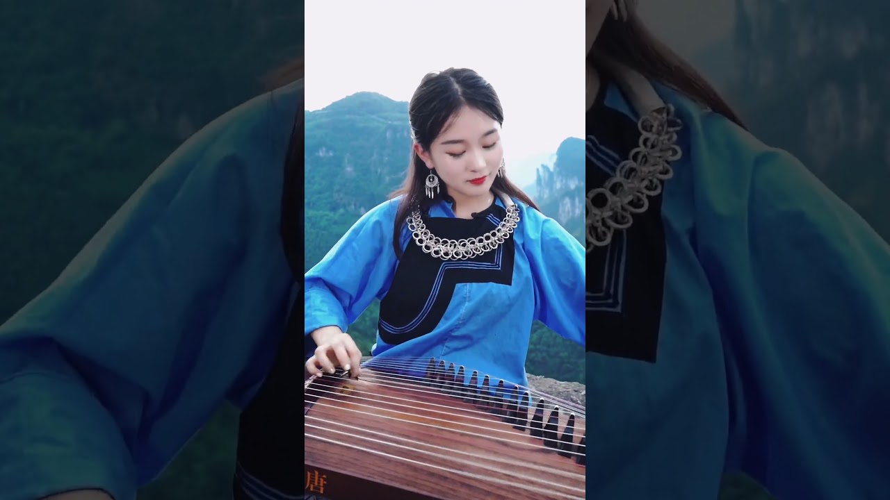 Explore the Guzheng: Traditional Chinese Instrument 🎶