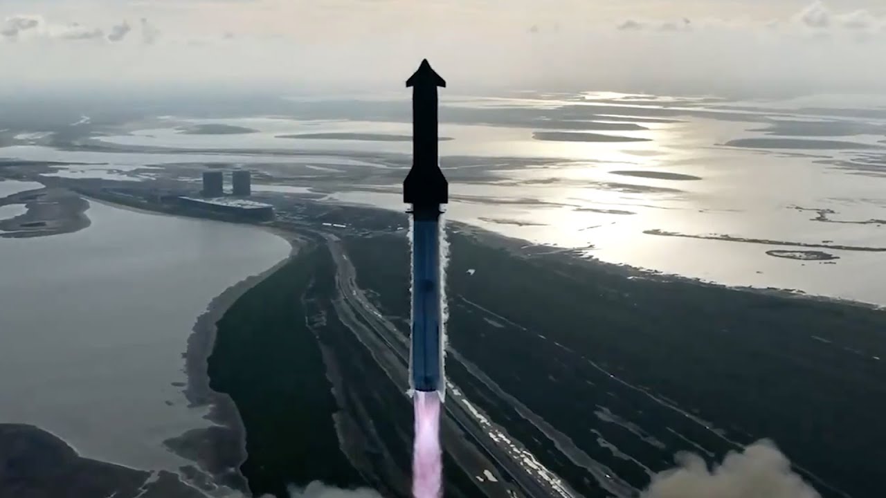SpaceX's Starship Completes 10th Test Flight 🚀