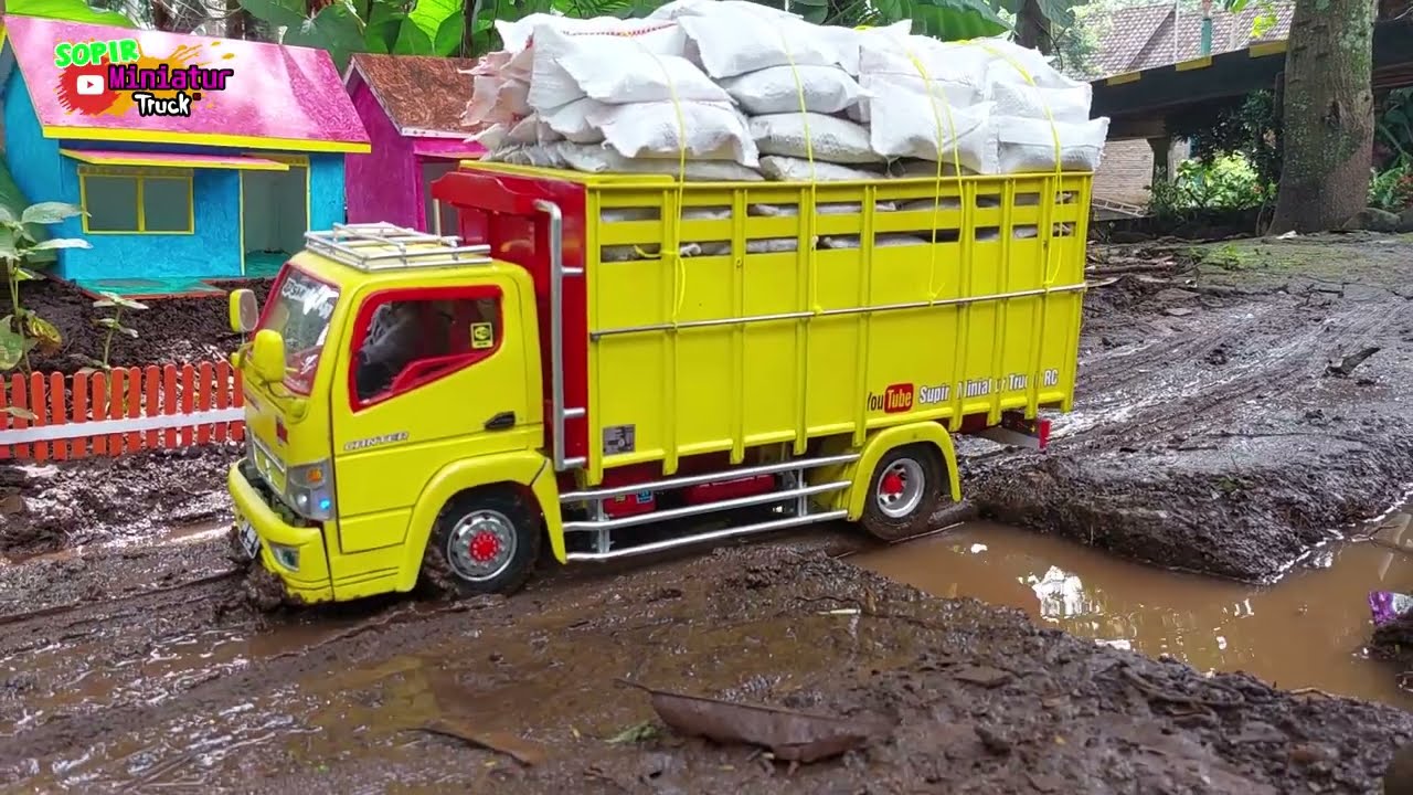 Miniatur Truk Hino & Canter HDX Kirim Beras ke Desa π
