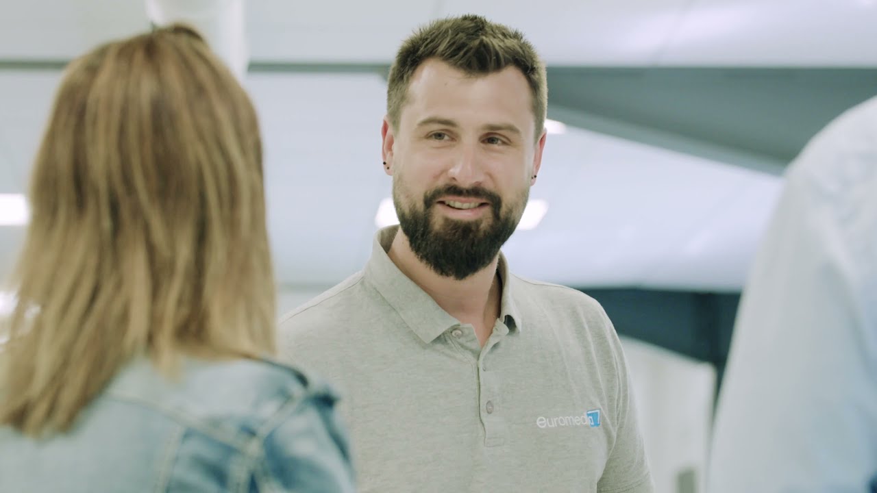 Euromedia : Votre Expert en Solutions Grand Format depuis 20 ans 🚀