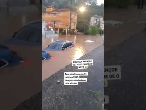 infelizmente carros cobertos por água depois da chuva forte que caiu em Teresópolis #shorts #fy #fyp