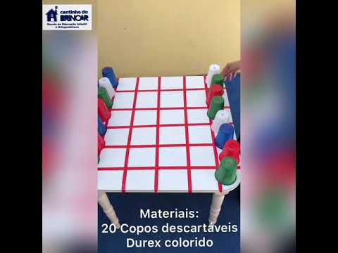 Recreação (jogo da matemática com copos)
