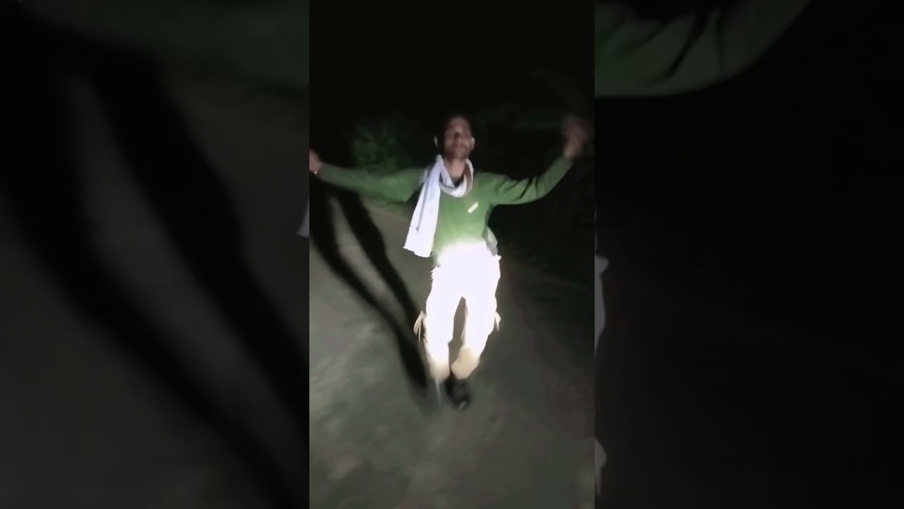 Lal Lal Wale Golai Ta Raiyya 🎶 | Popular Marathi Song & Dance