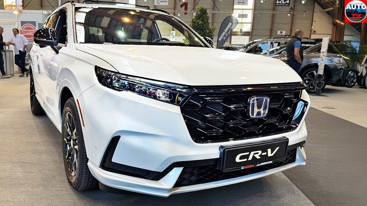 2025 Honda CR-V FIRST LOOK: Still The Benchmark Or Falling Behind? | Compact SUV Review
