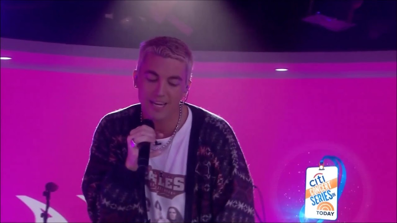 Lany Performs 'Thru These Tears' Live from Malibu Nights ๐ถ