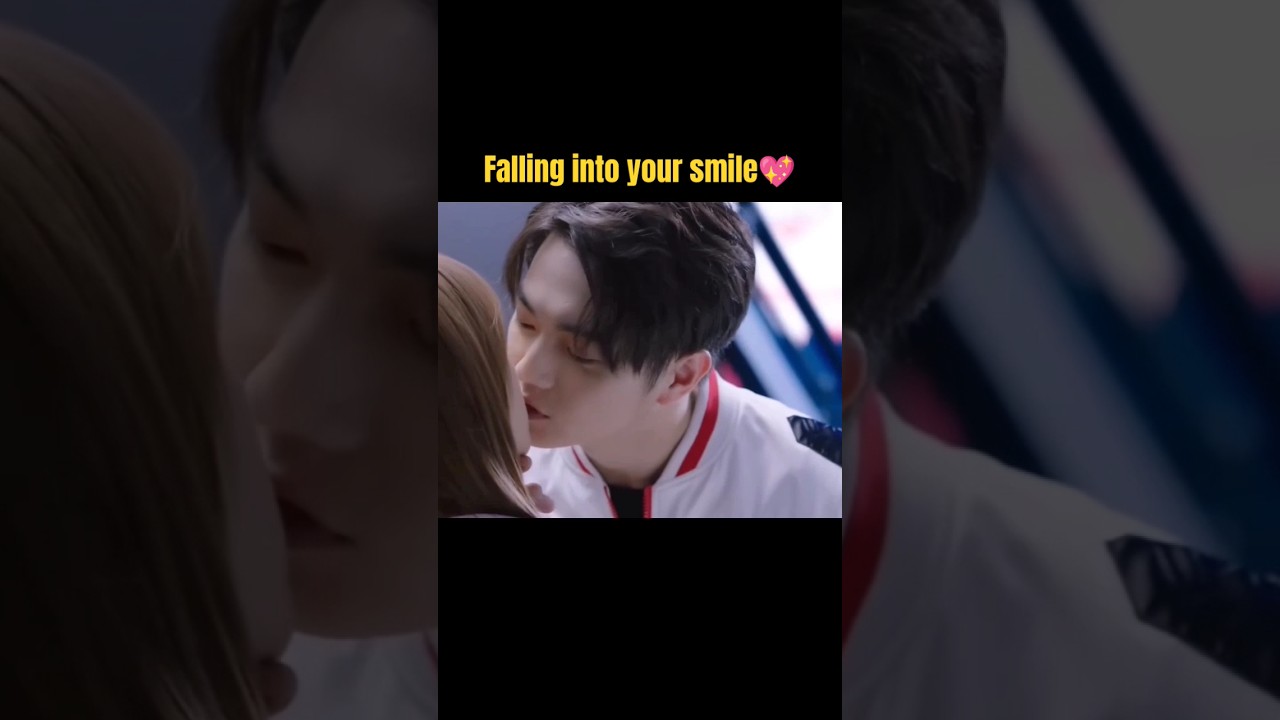 Falling for You 💋 | Korean Romance Shorts