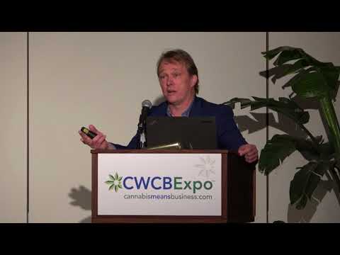 Bruce Linton, Canopy Growth Corporation