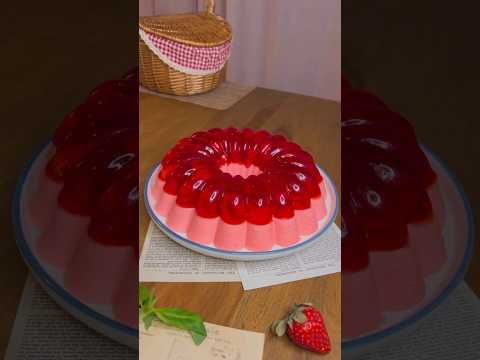 كيكة الجلي ب ثلاث مكونات فقط 🤍 Strawberry Jelly #اللهم_صل_على_محمد_وال_محمد #اكسبلور #ترند #البيت