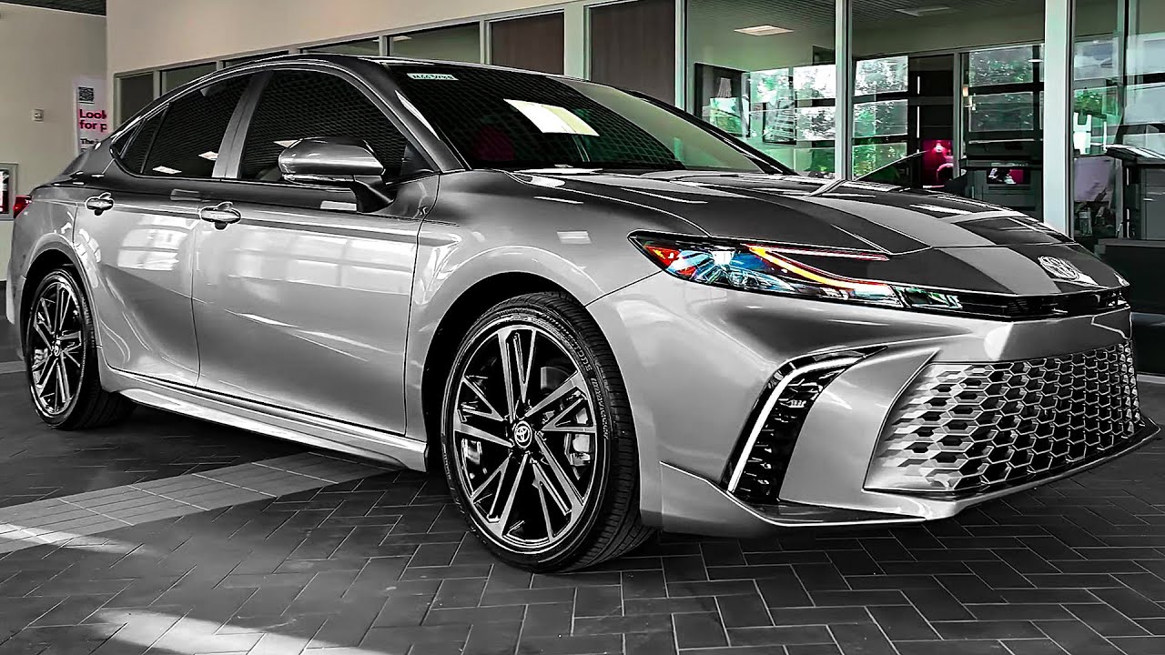 2025 Toyota Camry XSE: Exterior & Interior Highlights