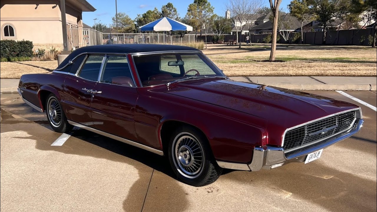 Top Classic Cars: 1967-71 Ford Thunderbirds 🚗