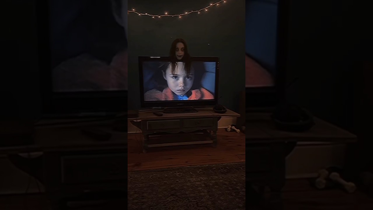 Raat Ko Horror Movie Dekhne Se Bachna Chahiye! 😱 #shorts