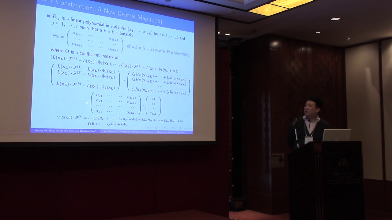 An Existential Unforgeable Signature Scheme Utilizing Multivariate Quadratic Equations