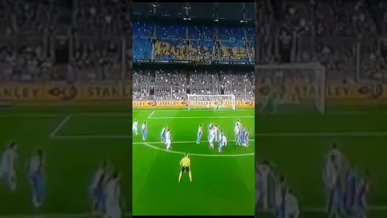 Oyarzabal's Stunning Free-Kick vs Barcelona ⚽