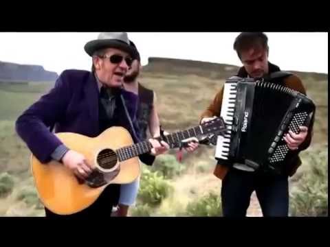 Elvis Costello & Mumford & Sons Cover Medley 🎶