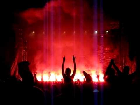 Rammstein sur les plaines 008.avi