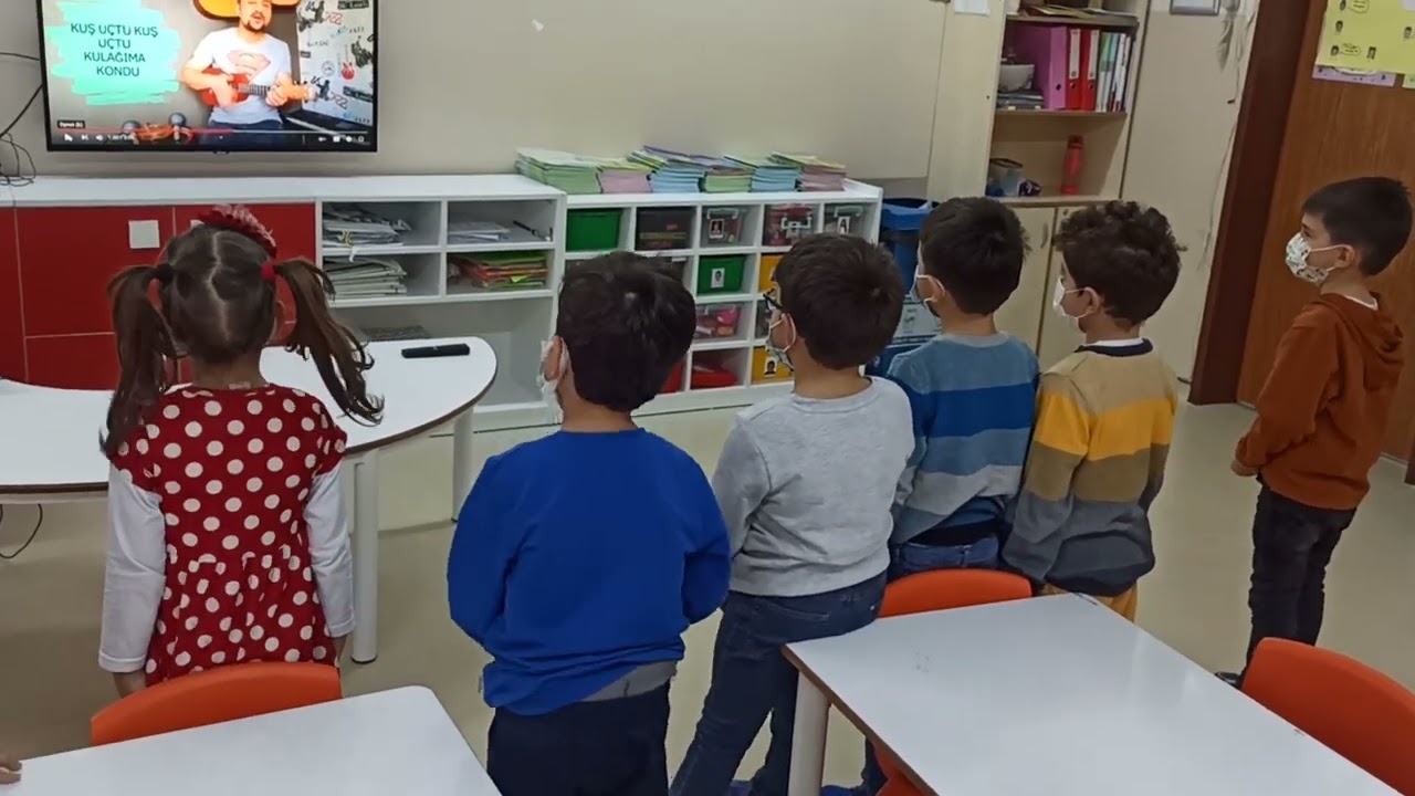 Ayağına Diken Batan Serçe Müzik Etkinliği at Fatma DİLŞEN BAĞLICA Anaokulu 🎶