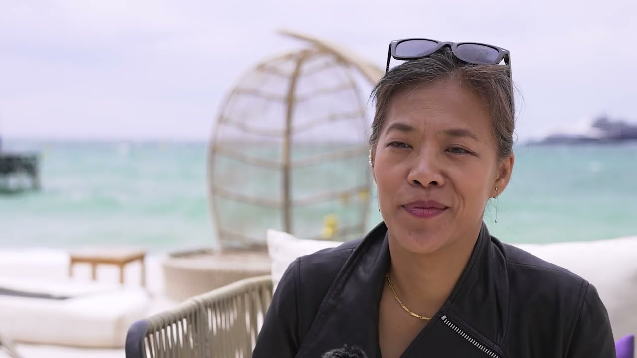 Left-Handed Girl: Shih-Ching Tsou Shares Insights 🎬