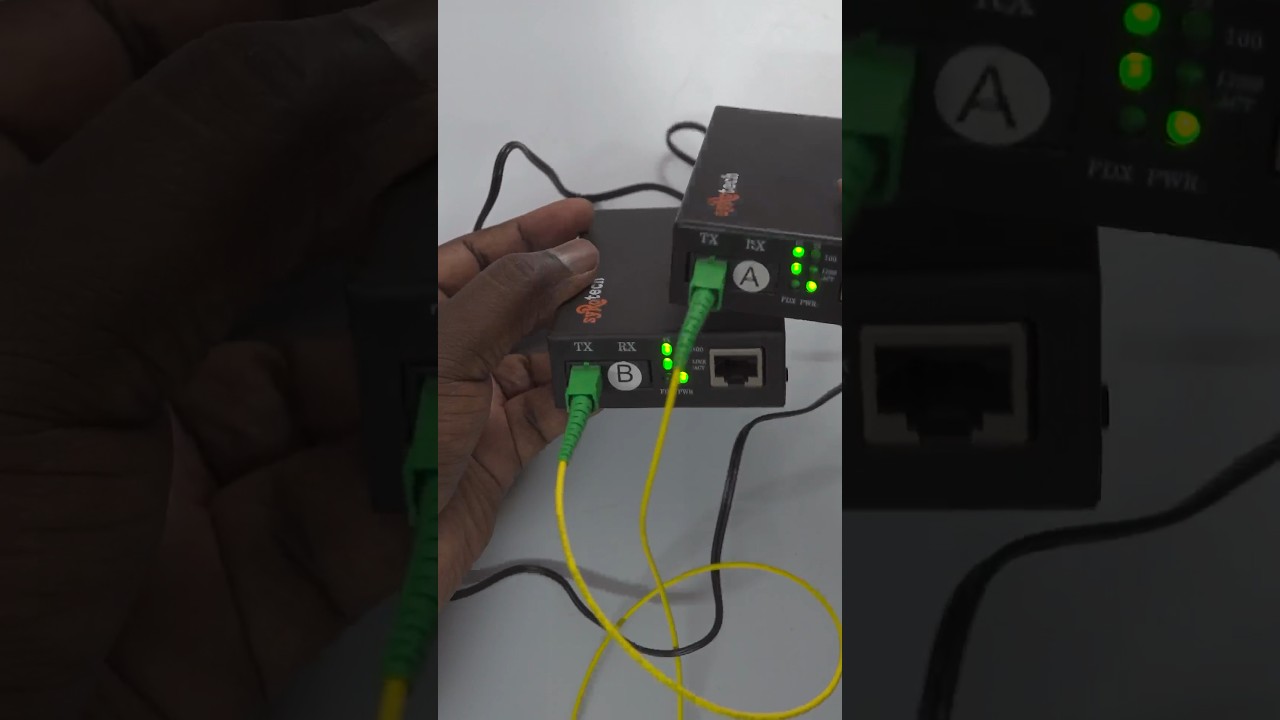 Fiber to Ethernet Media Converter: 10/100Mbps RJ45 to 100Base-FX, 20KM Range 🌐