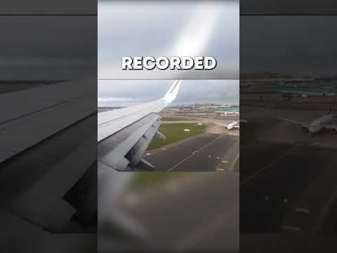 The Smoothest Ryanair Landing 😂💥