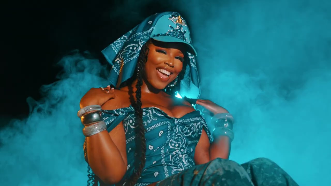 Nkosazana Daughter - Emsakazweni (Official Music Video) feat. Nobuhle & Essa Kay