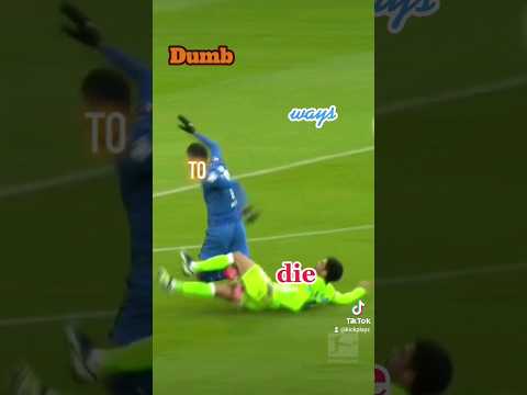 This tackle!😳 #tackle #wolfsburg #dumbwaystodie #football #soccer #goviral #trending #hoffenheim