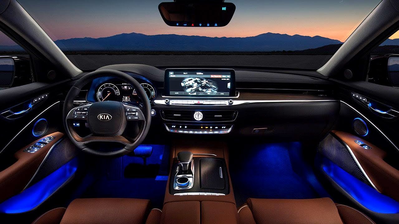 2020 KIA K900: Luxury Sedan with Top Features π