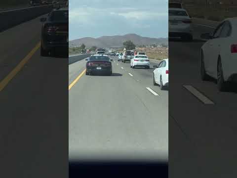 CHP pulls over☝🏼 Distracted driver
