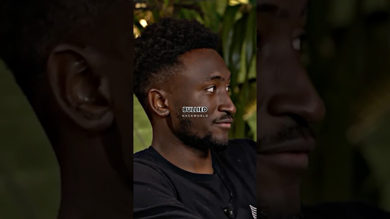 MKBHD Compares WhatsApp & iMessage 📱