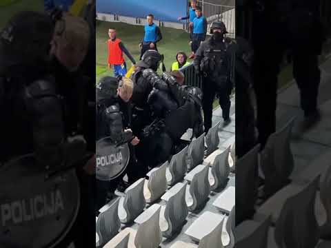 TIFOZI KOPER VS VARNOSTNIKI & POLICIJA (FC KOPER - OLIMPIJA) 23.10.2021