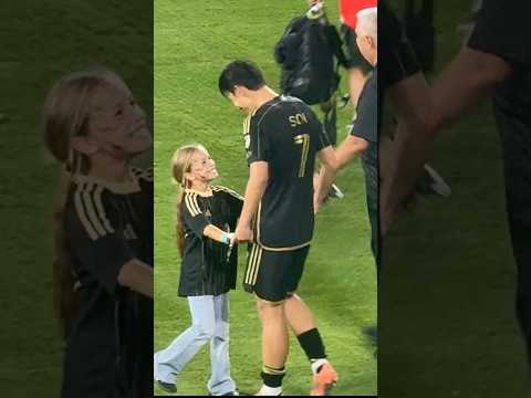 LA에서도 끝나지 않는 LAFC 손흥민의 아이 사랑🥹❤️ #shorts #손흥민 #쏘니 #LAFC #MLS #SonHeungMin