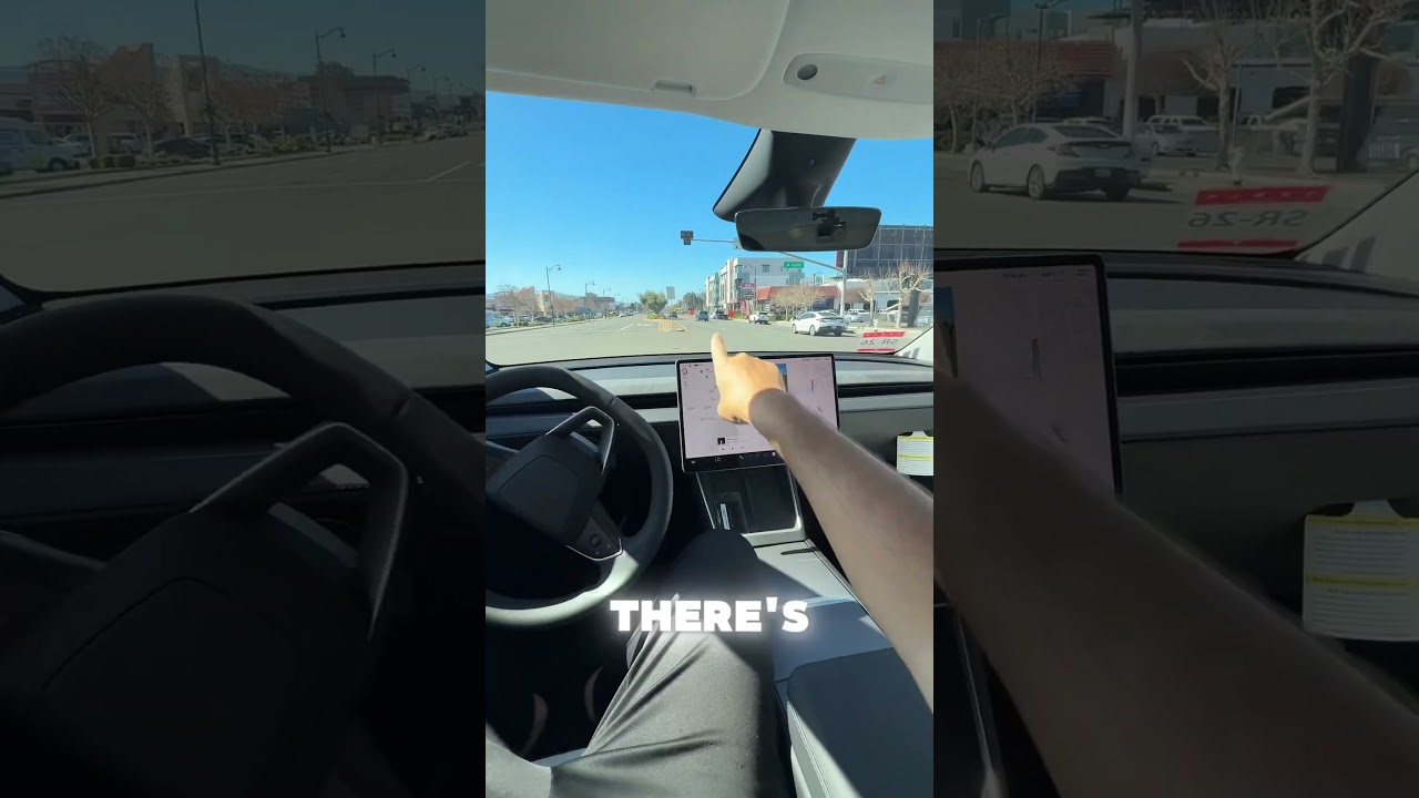 Tesla Model Y Excels in U-turns with FSD 🚗