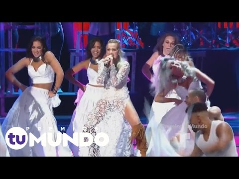 Fanny Lu y Carmen Aub sorprenden en Premios Tu Mundo | Premios Tu Mundo 2015 | Entretenimiento