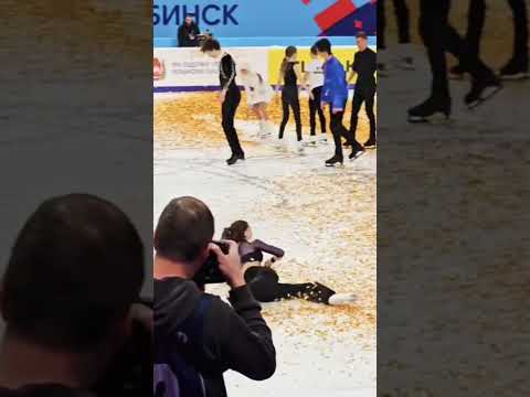 Всегда знала,что Ками любит падать😂❤️ #камилавалиева #валиева #камилаястобой #фигурноекатание #рек