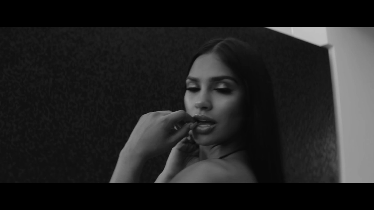 Booba - A la folie (Official Video) 🎶