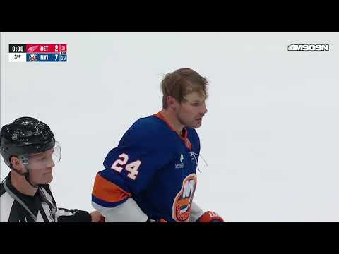 Don't hit the rookie - Matthew Schaefer - Wings @ Isles, 23 Oct 2025