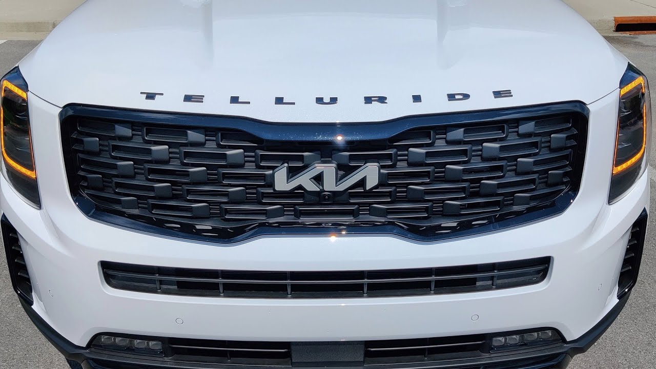 2022 Kia Telluride SX Prestige: More Than Just a Kia 🚗