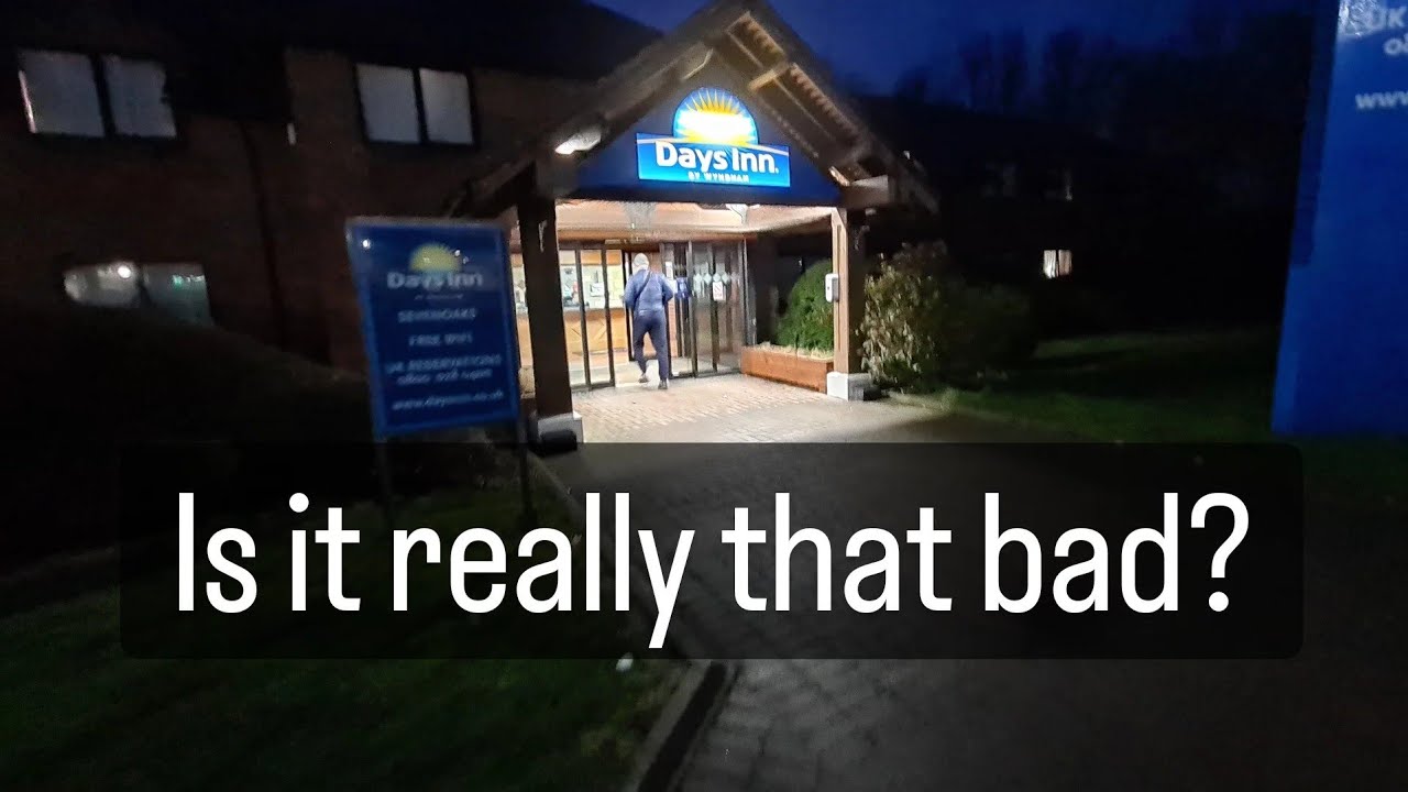 Days Inn Sevenoaks Clacket Lane: Is It Worth the Hype? 🚗