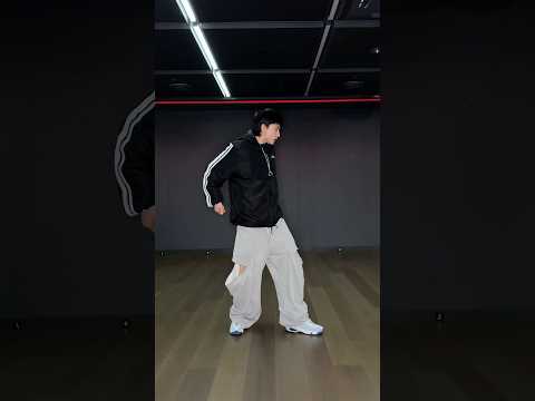 #Hyunjin got good #KARMA #StrayKids #스트레이키즈 #현진 #CEREMONY #CEREMONYchallenge