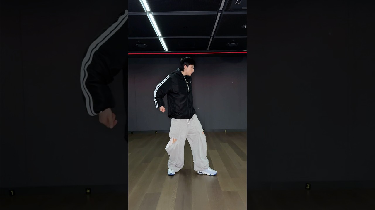 Hyunjin Celebrates Success with KARMA & CEREMONY Challenges! 🎉