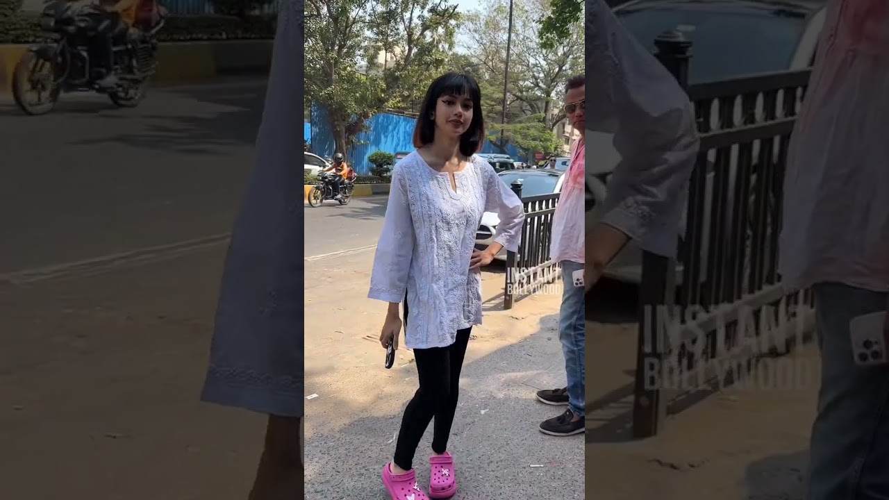 Anu Malik's Talented Daughters Shine 🎶