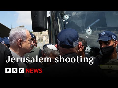 Jerusalem shooting: Six killed by Palestinian gunmen | BBC News