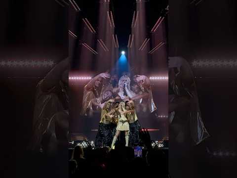 getting to sing golds gone every night on tour has been a dream⭐️