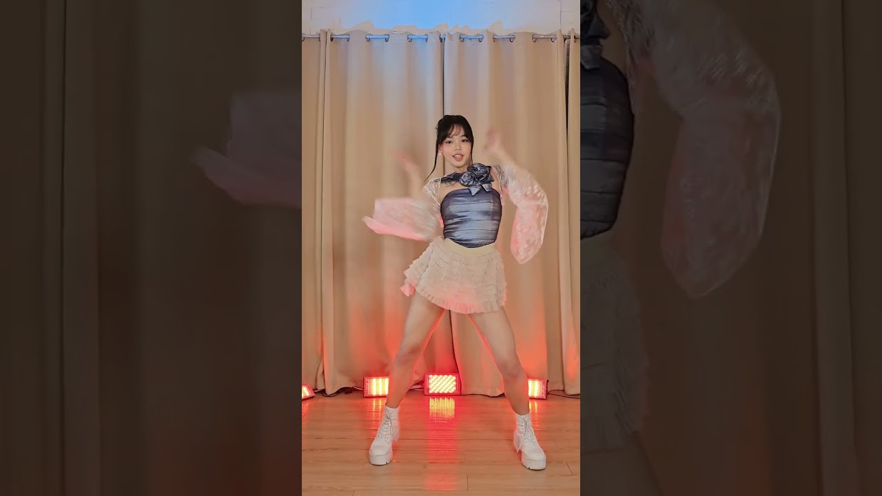 JISOO - ‘꽃(FLOWER)’ [MIRRORED] dance cover (not official choreography) | based on the M/V #shorts