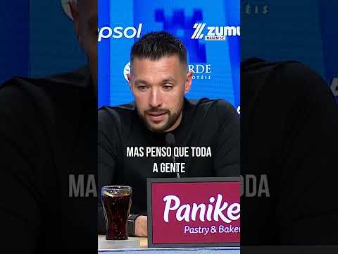 Francesco Farioli criticou a equipa de arbitragem na vitória do FC Porto ao SC Braga.