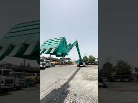 Kobelco's 25m Long Boom Excavator Ready for Action 🚧