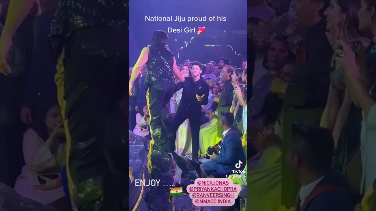 Nick Jonas Shows Gentlemanly Behavior After Priyanka Chopra's Performance with Ranveer Singh