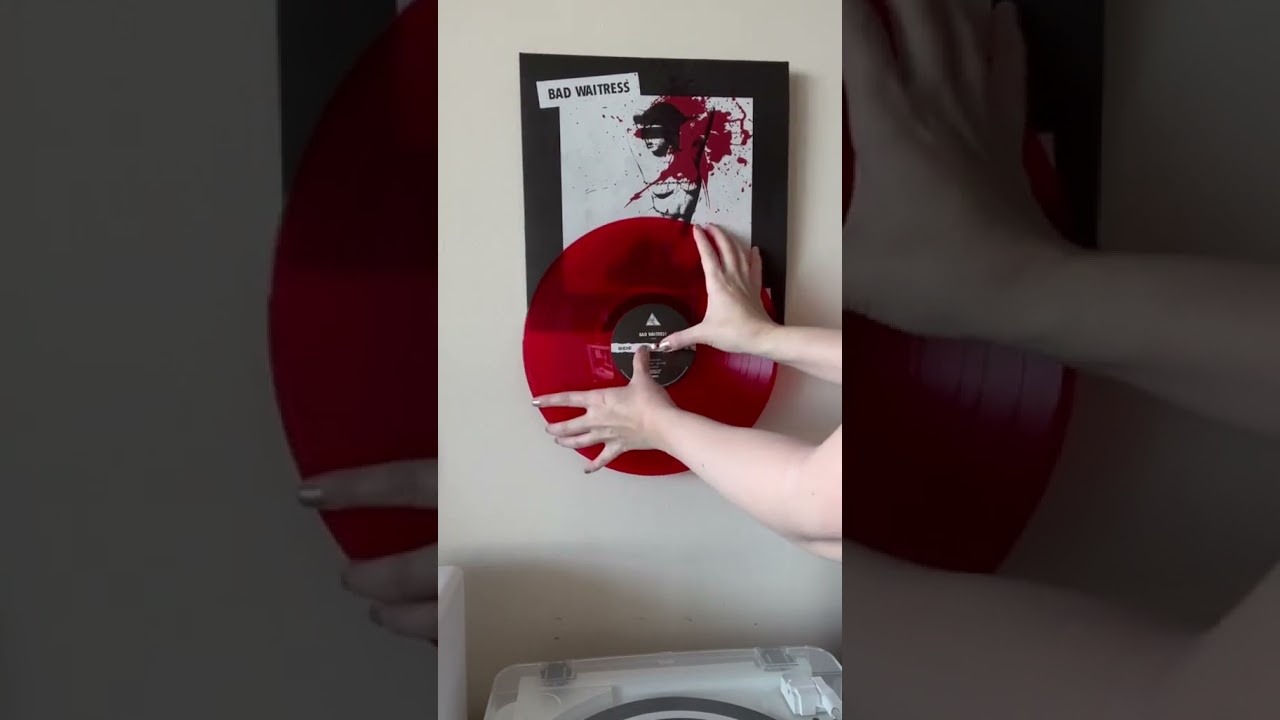 Creative Ways to Showcase Your Vinyl Collection 🎶