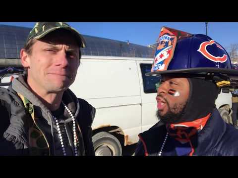 Manitowoc Minute Guy Crashes Chicago Bears Tailgate