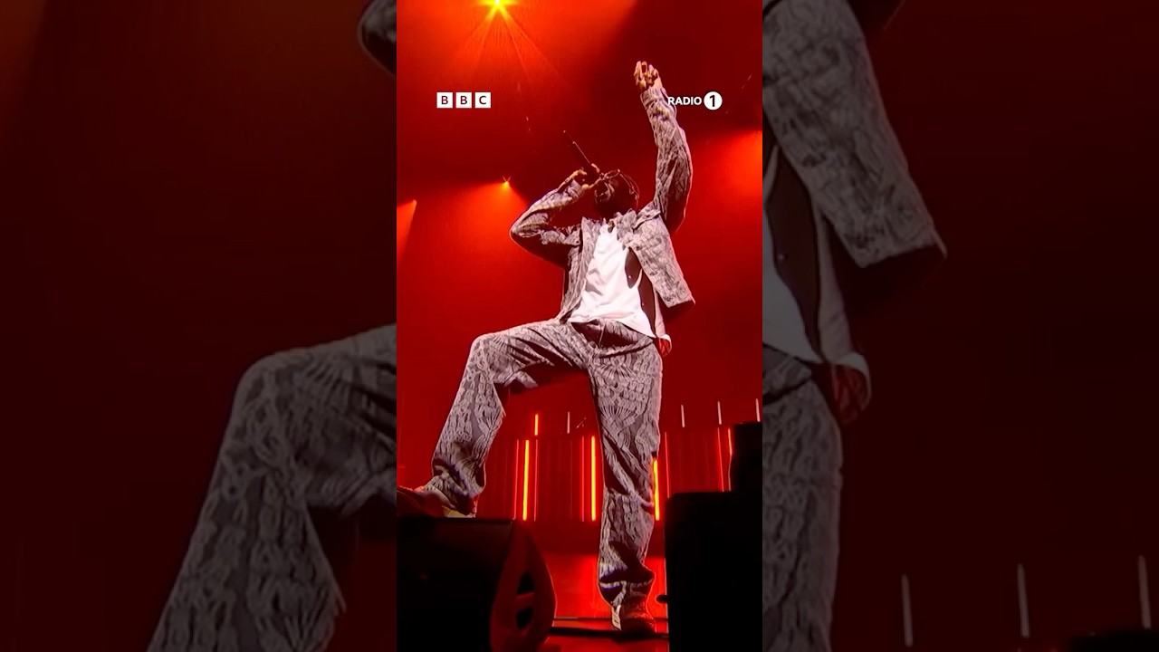 Tinie Tempah at Radio 1 Anthems Live โค๏ธ